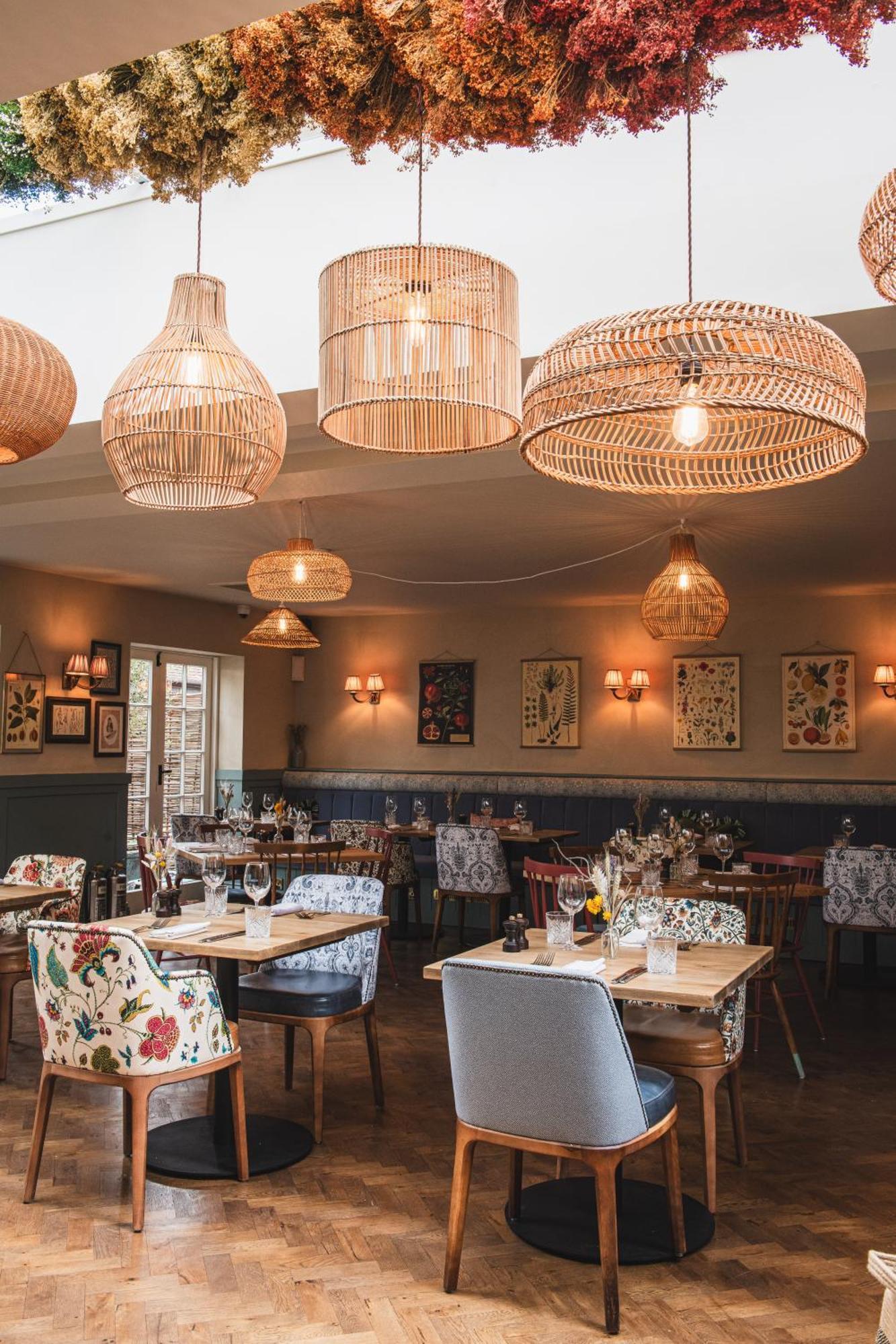 Bel And The Dragon-Odiham Hotel ภายนอก รูปภาพ