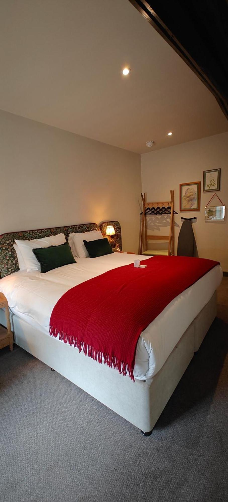 Bel And The Dragon-Odiham Hotel ภายนอก รูปภาพ