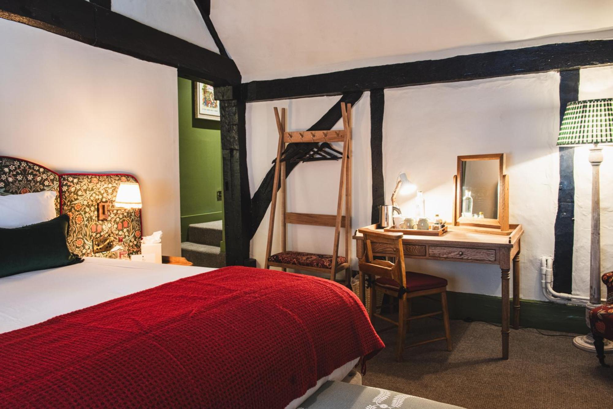 Bel And The Dragon-Odiham Hotel ภายนอก รูปภาพ