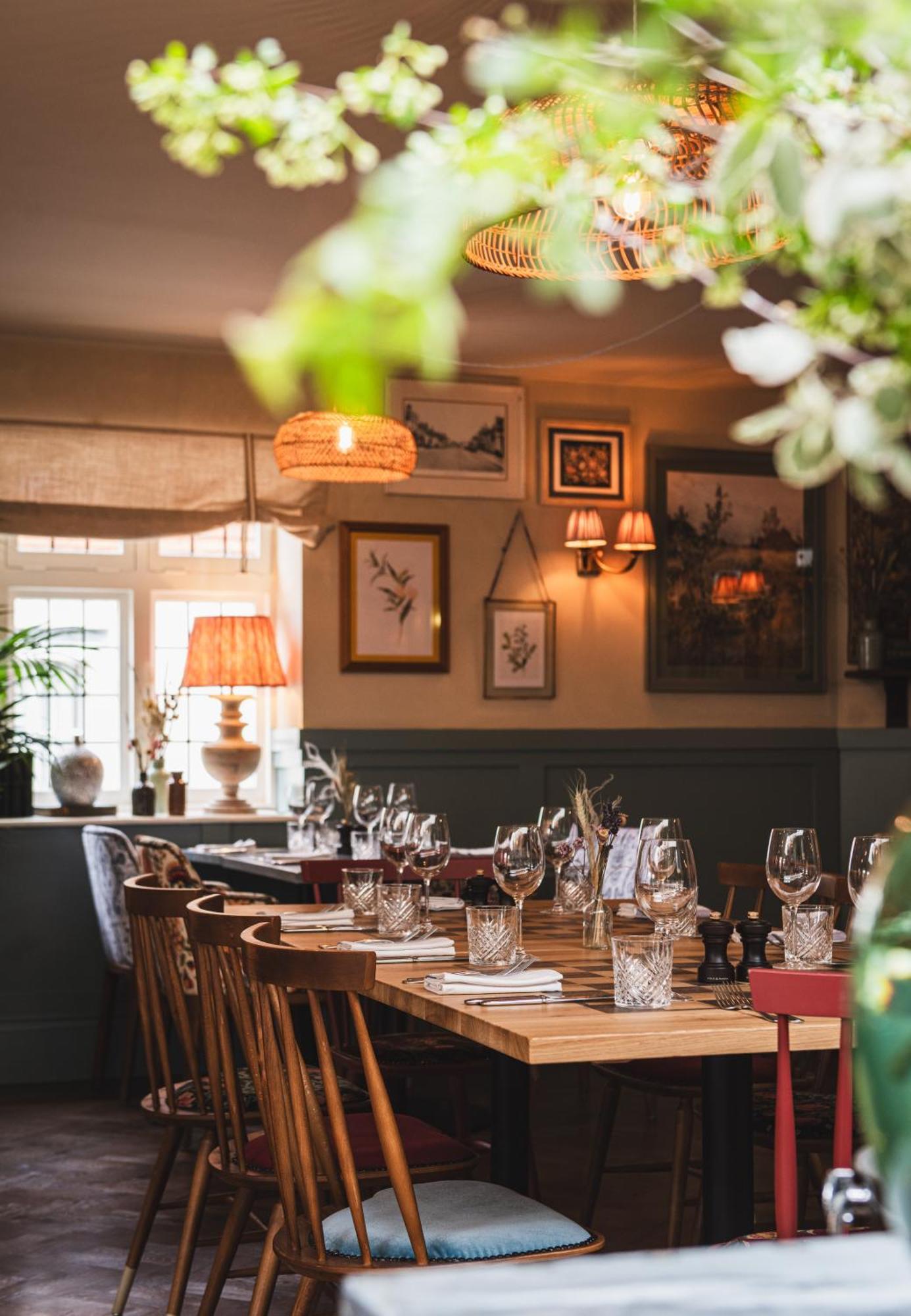Bel And The Dragon-Odiham Hotel ภายนอก รูปภาพ